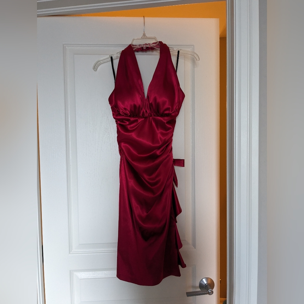 Laura Petite Size 2P Satin Prom Dress